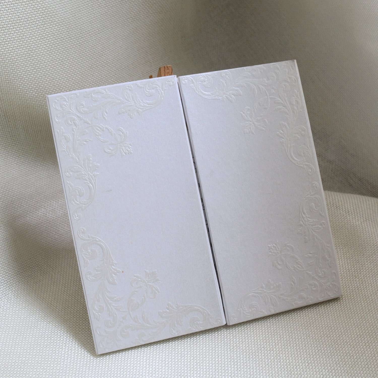 Invitation Card With Hard Cover Embossing Thank You Card Customized